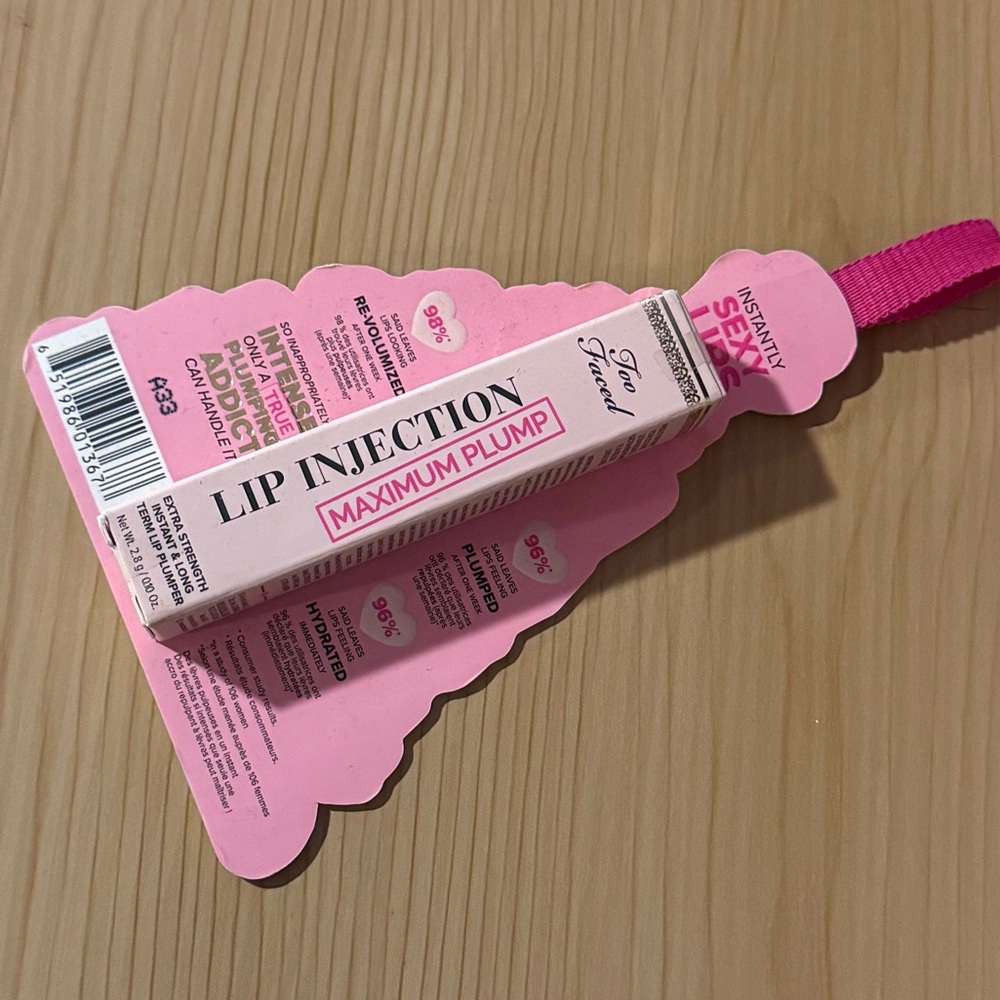 Too Faced lip injection maximum plump lip gloss original